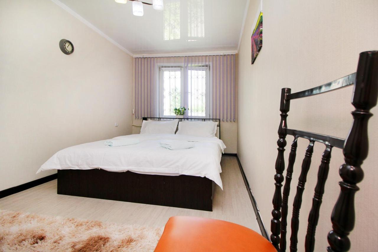 Cozy, Clean In Almaly District 29 * Almaty